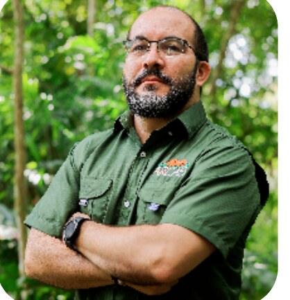 Dr. Alejandro Morales